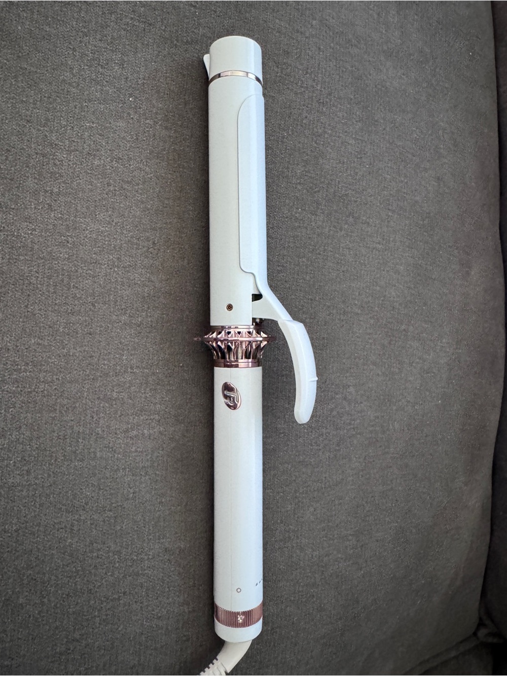 T3 White & Rose Gold Curling Iron - Picture 2 of 6